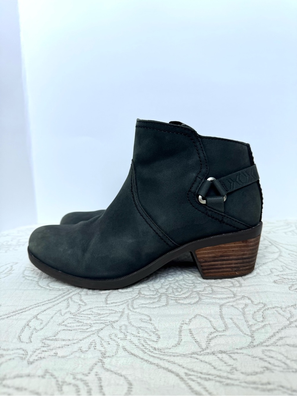 Teva Foxy Ankle Boots with Side Strap Detail, Women’s Size 9